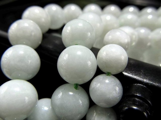 激安宣言 約8mm珠 ホワイトミャンマージェイド（翡翠：軟玉） 一連 約