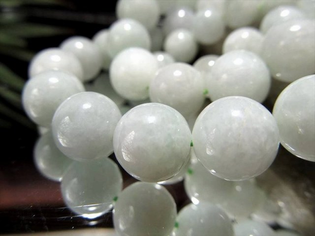 激安宣言 約8mm珠 ホワイトミャンマージェイド（翡翠：軟玉） 一連 約