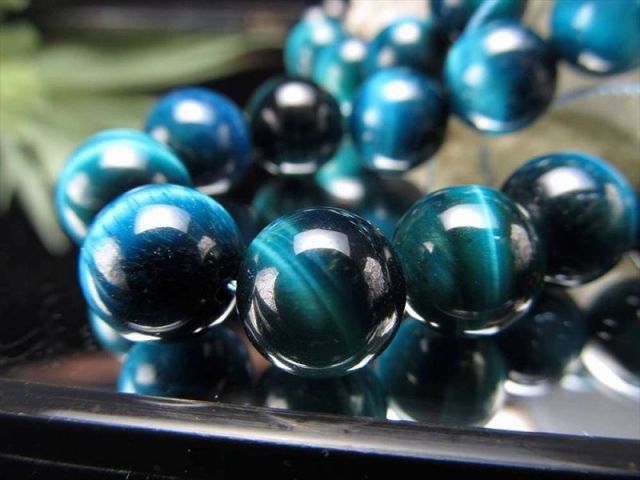 グリーンタイガーアイたん！すっごく綺麗！癒される！ズーン！ グリーンタイガーアイたん！すっごく綺麗！癒される！ズーン！ - メルカリ