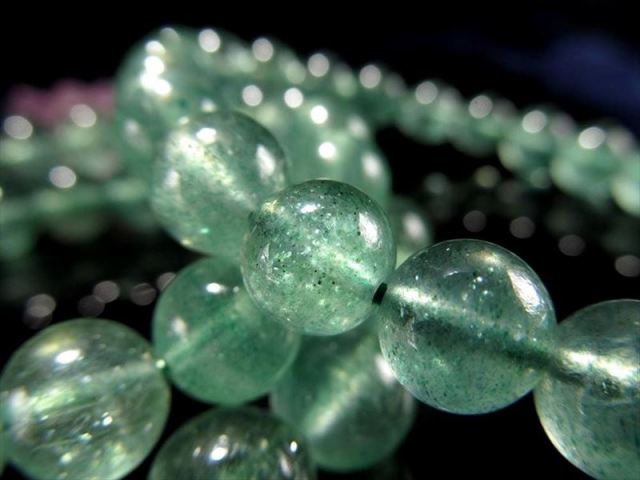 AA グリーンアベンチュリン ブレスレット 約9mm×22珠前後 透明感あるやさしいグリーン キラキラ アベンチュレッセンス入り 砂金水晶 インド産