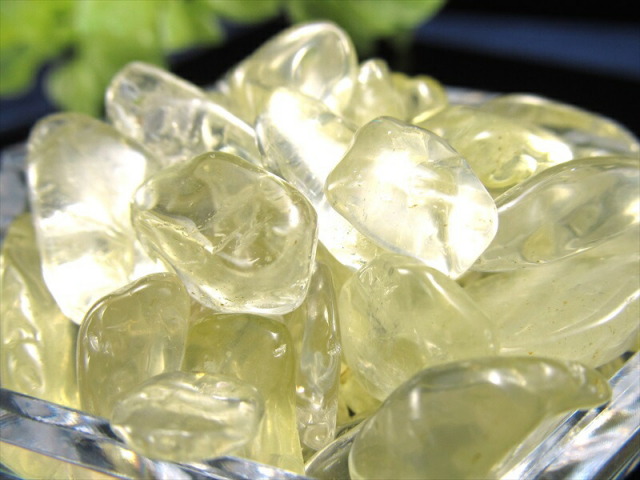 レモンクォーツ さざれ 中サイズ 約100グラム 粒平均の大きさ 約10mm