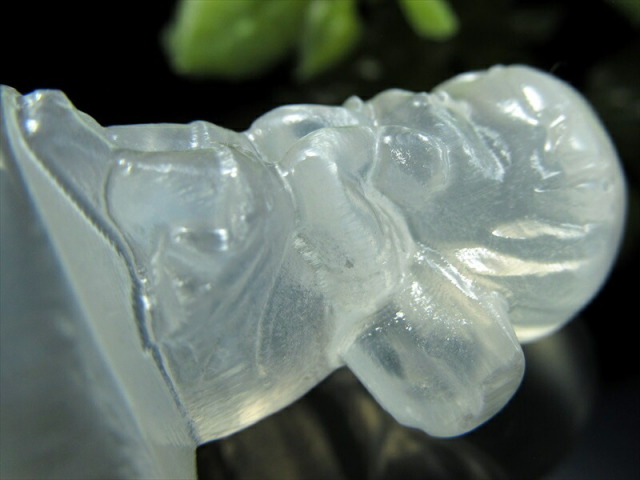 セレナイト おすわり天使 彫刻置物 高さ約4.5cm 幸福を運ぶ天使