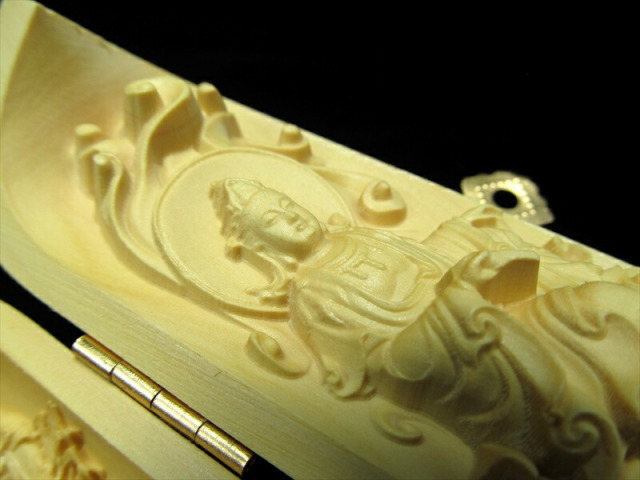 置物 仏像 阿弥陀如来坐像 天然木 ミニサイズ 木彫り 如来様 神仏 仏教 仏像 柘植