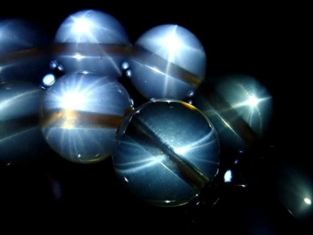 スターレモンクォーツ ブレスレット 10mm-10.5mm×19珠前後 六条スター効果 爽やかイエロー 人生に幸運を呼び込むスター効果入り ブラジル産