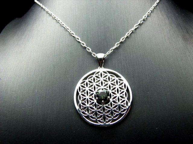 モルダバイト フラワーオブライフ ペンダントトップ 外径約32mm