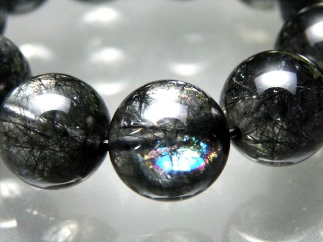 力強いウルフヘアー&虹 5A ブラックウルフヘアールチル ブレスレット 11.5mm-12mm×17珠 最強勝ち運ルチル・ビジネス運の向上に ブラジル産