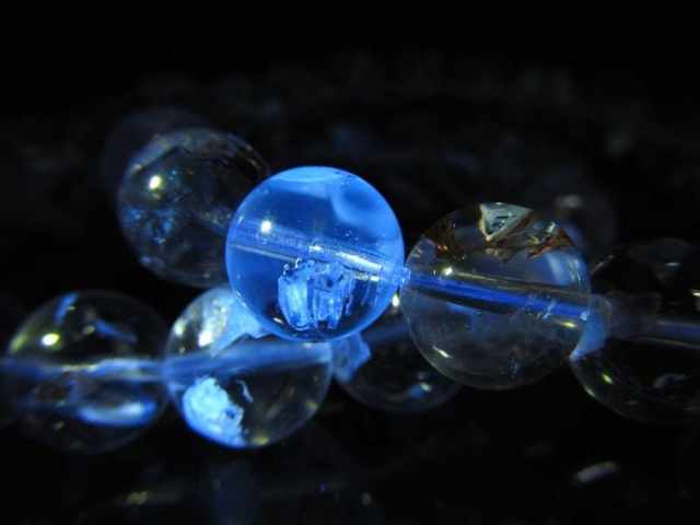 超希少 オイルインクォーツ 石油入り水晶 ブレスレット 8.5mm-9mm×22珠  