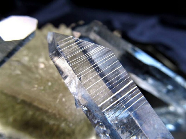 専用です アクアマリン　原石　11cm超大結晶　クォーツ共生 専用です アクアマリン 原石 11cm超大結晶 クォーツ共生 専用