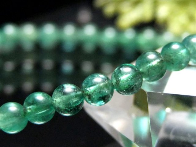 透明度抜群 5A エメラルド ブレスレット 4mm-4.5mm×39珠 世界4大宝石  