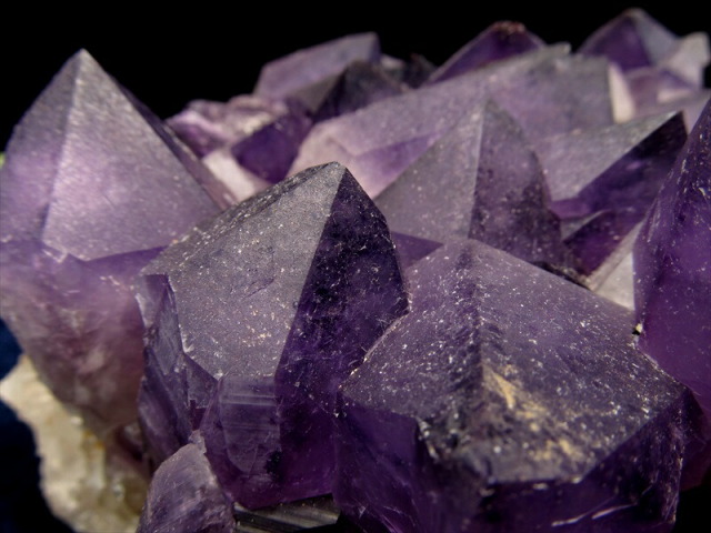 特大結晶！ アバンダンス アメジスト クラスター（恐竜紫水晶） 最大幅