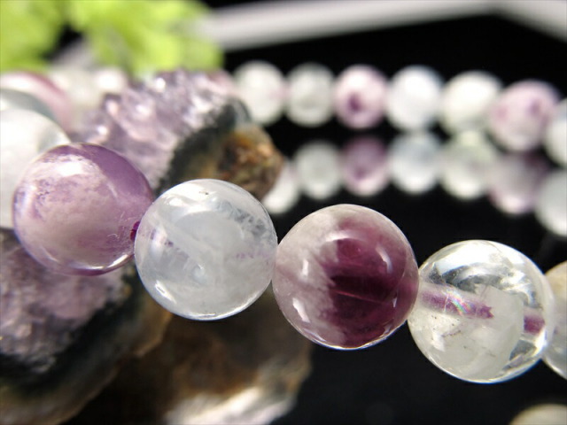 虹入り 淡いマルチカラー エンジェルフェザーインフローライト(石花蛍  