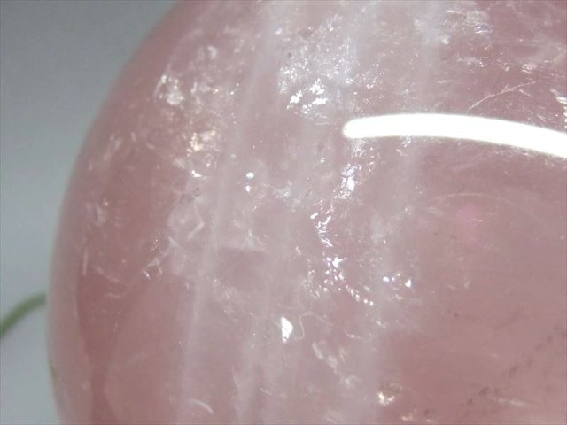 希少サイズ 大玉 ローズクォーツ（紅石英） 丸玉 台座付 直径約111mm