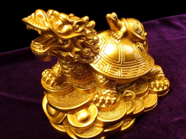 財運を高める瑞獣 Mサイズ インテリアに 龍亀 ロングイ 置物 480g前後 縦約110mm×横約75mm×高さ約95mm 風水グッズ hos inmy パワーストーン 天然石