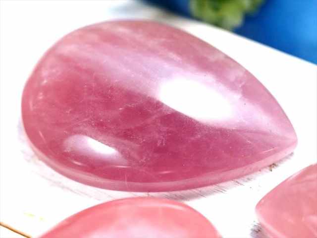 Lサイズ ディープローズクォーツ (紅石英) タンブル 縦約40mm-50mm 1個売り つやつや濃いピンク 愛と美の女神アフロディーテの石 マダガスカル産