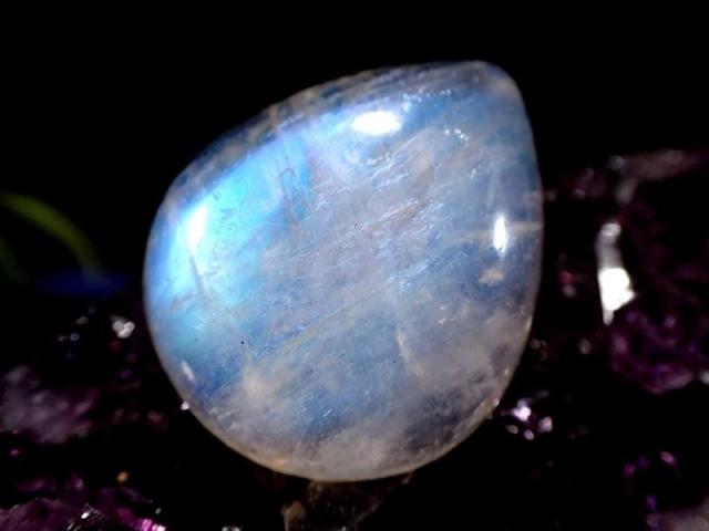 ブルームーンストーン(月長石) カボション 石サイズ縦約20mm-22mm×15mm