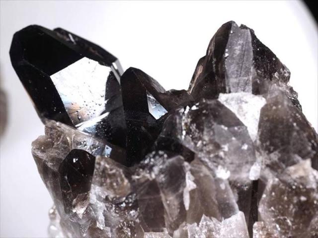 圧倒的支持 天然 黒水晶 モリオン クラスター原石 1個売り 重さ1000g
