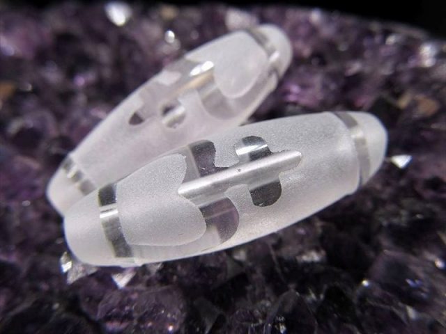 ミニサイズ水晶天珠 宝瓶天珠 ほうびんてんじゅ 最大長さ約27mm前後 1個売り 金運招来・富貴蓄財・子孫繁栄・円満功徳 クリスタル製 パワーストーン 天然石