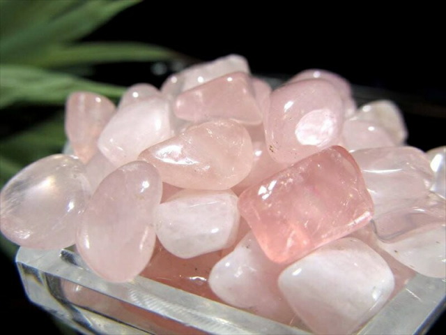 200☆セールご奉仕品☆『愛の石♡』【ローズクォーツ『紅石英』さざれ