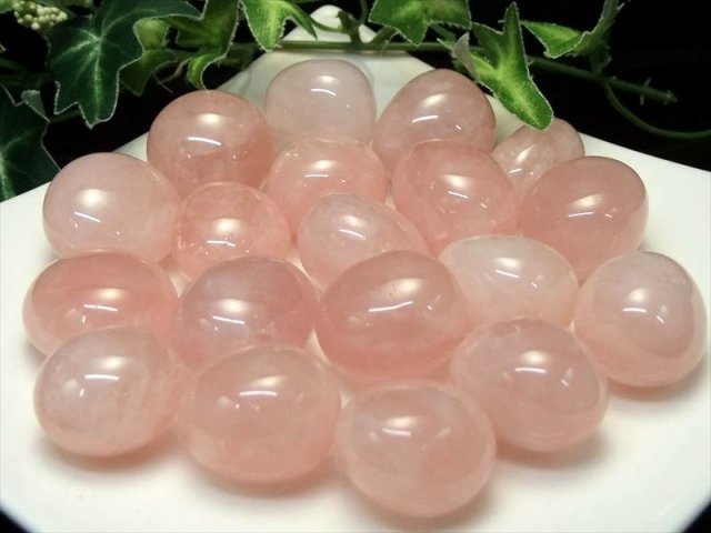 潤いピンク ローズクォーツ（紅水晶） タンブル 詰合せ 一袋約100g 約4 