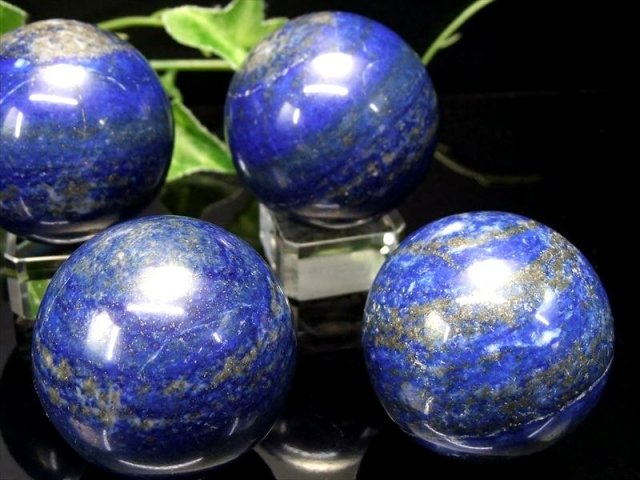 ラピスラズリ丸磨き台座込みで約3.3kg 色鮮やか 欠け割れ無し 高品質