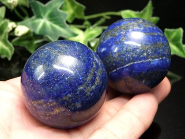 3A+ ラピスラズリ 丸玉 直径約56mm-58mm つやつや光沢のある紺色