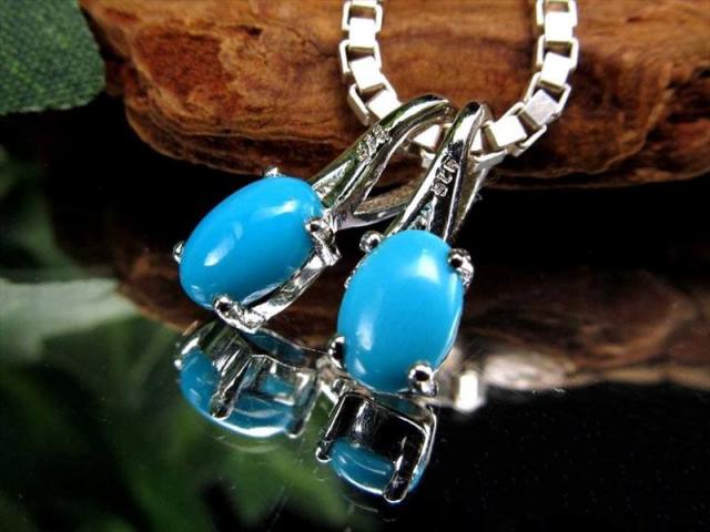 特別大特価 ターコイズ ペンダントトップ オーバル型 石サイズ縦約7mm 横約5mm ターコイズの最高峰 アリゾナの青い宝石 Silver925