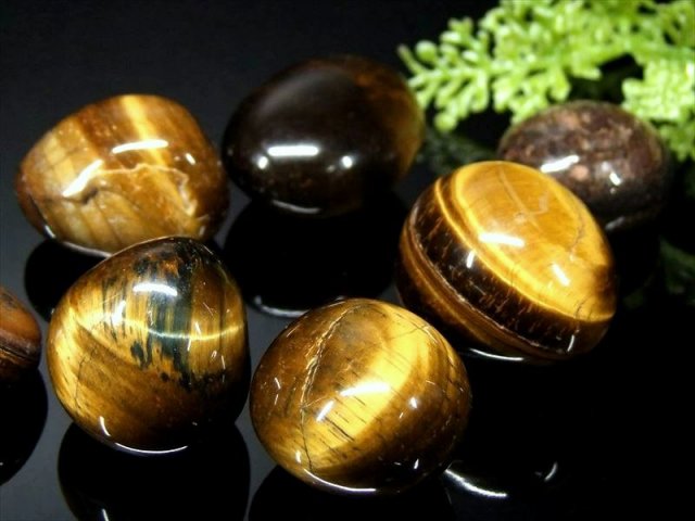 金運・仕事運の石 タイガーアイ 虎目石 タンブル 詰め合わせ 一袋100g 約3-5個入り 力と財力の象徴 虎目石 南アフリカ産
