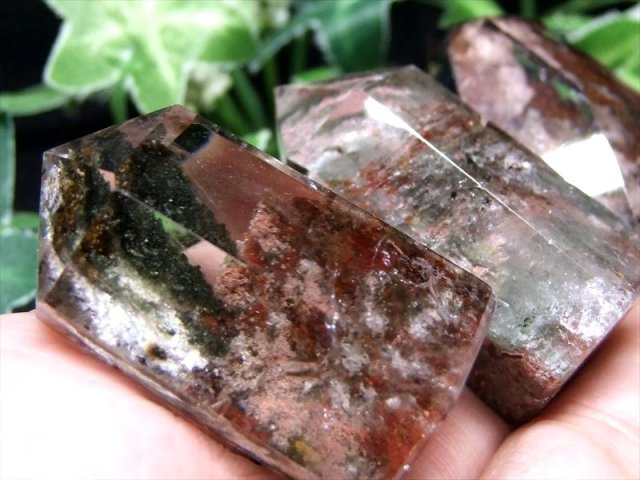 1個売り ガーデン水晶 ポイント 重さ40g-50g ガーデンクォーツ 千層