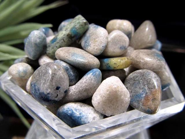 ヒマラヤK2ジャスパー アズライトイングラナイト さざれ 200g 粒の大きさ 約5mm-9mm 最強ヒーリングストーン ヒマラヤ・カラコルム山脈K2産 パワーストーン