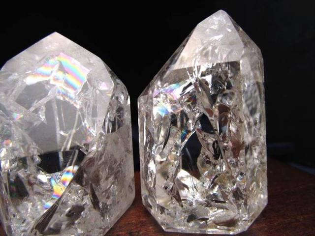 レインボー クラック 水晶 ポイント 約40g-50g 幸運 ポジティブ エネルギー ブラジル ディアマンティーナ産 パワーストーン 天然石