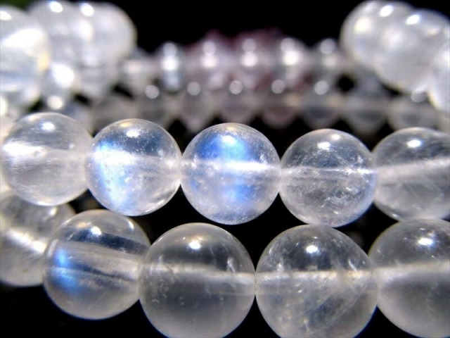 コスパ抜群 2A ブルームーンストーン ブレスレット 7mm-7.5mm×25珠前後 お買い得品質 神秘的なブルーシラー 6月の誕生石 永遠の愛の象徴 インド産