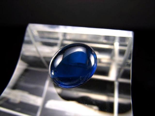 極上 5A サファイアブルーアンバー(天然琥珀)カボション 縦約16mm 厚さ 