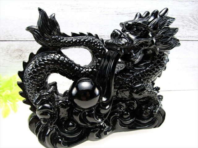 玉持ち龍神 瑠璃製 ブラックカラー 龍 置物 横幅約145mm 重さ890g 大吉開運 インテリアやお部屋のアクセントに