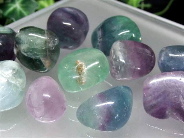 レインボーフローライト(蛍石) タンブル 詰め合わせ 200g 幅約15mm  