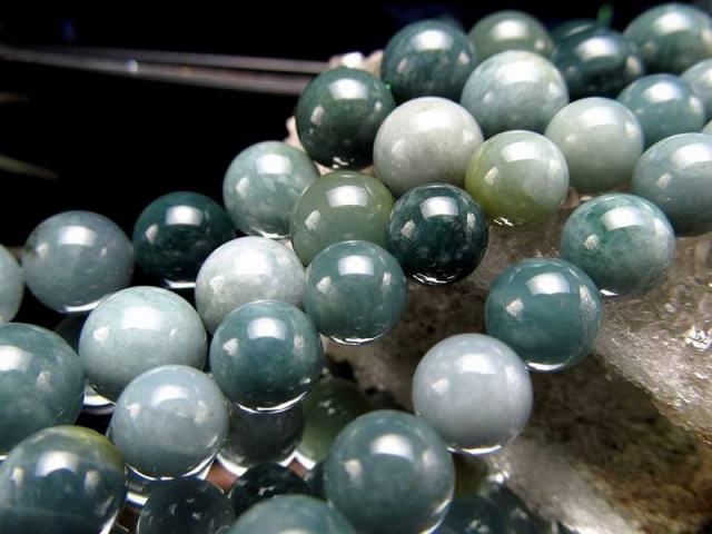 激安宣言 約10mm珠 グアテマラ産 天然翡翠 ジェダイト/硬玉 一連 約37-39cm上質な翡翠の産出地 グアテマラ産 geki-sak パワーストーン 天然石