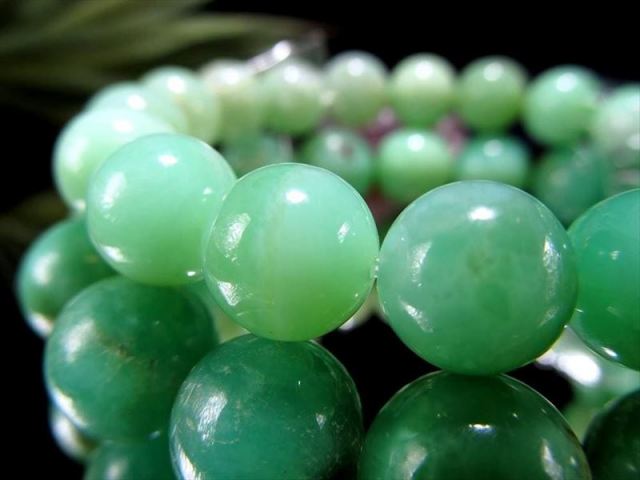 色とりどり AA ナチュラルクリソプレーズ 緑玉髄 ブレスレット 8mm-8.5mm×23珠前後 ミルキーグリーンのナチュラルな色味 カラーグラデーション