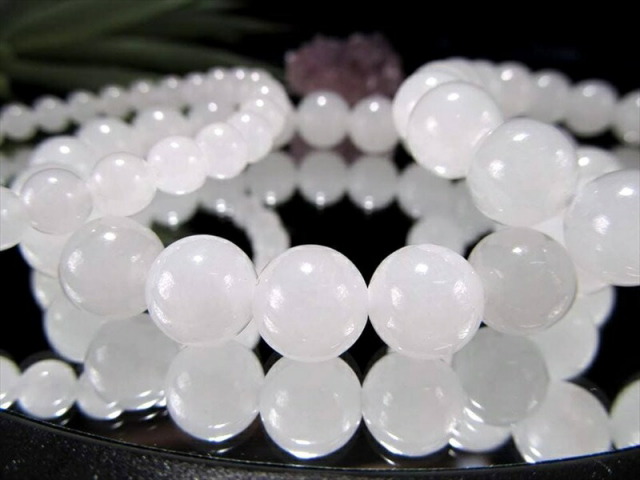 特別入荷!「和田玉」 翡翠(ネフライト) ブレスレット 約8mm×24珠前後 