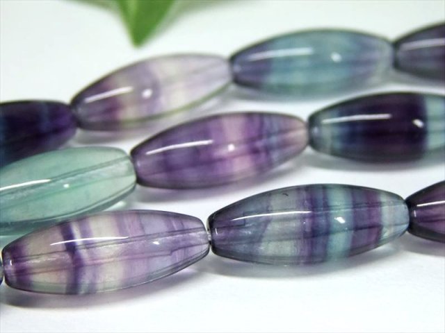 レインボーフローライト 天珠型 連 約19個付き 天珠サイズ縦約20mm-22mm 一連 約40-41cm 色鮮やか マルチカラー ブラジル産 hos rn-s