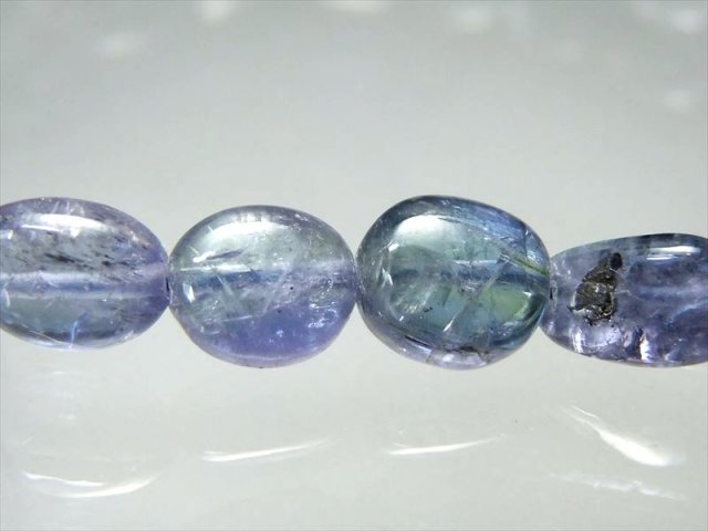 くっきりバイカラーで虹入り 5A バイカラータンザナイト