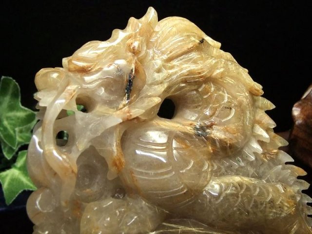 ⭐︎【極上品】タイチンクオーツ 広 置物 52x52x43mm