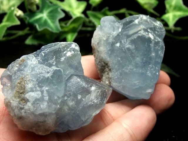 透明度100%の水晶です【350グラム】特大です！ 楽天市場】水晶 単結晶 ポイント 詰合せ 【四川産】【約100g