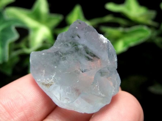 セレスタイト原石　3.2kg超え　水晶　観賞石 セレスタイト原石 3.2kg超え 水晶 観賞石