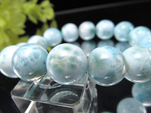 店頭展示中 3A ラリマー ブレスレット 12.5mm-13mm × 16珠 曹灰針石 愛と平和の石 カリブ海の宝石 一点もの ドミニカ共和国産