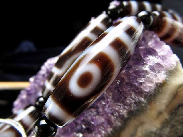 二眼天珠 にがんてんじゅ 連 天珠サイズ約37mm 一連5個付き 夫婦円満・恋愛成就・家庭円満・商売繁盛・事業成功 お買い得 天珠連販売