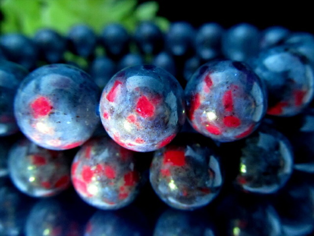 UVライトで蛍光 ルビーインカイヤナイト ブレスレット 約10.5mm-11mm  