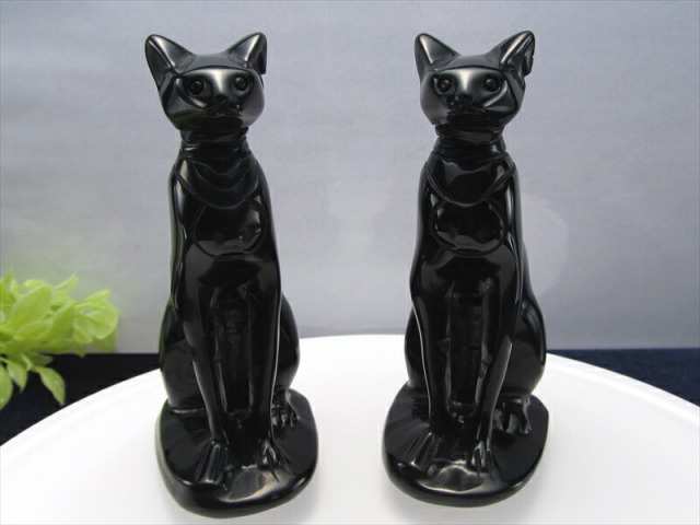 猫神様 オブシディアン バステト風 彫刻 置物 約150g-180g前後 高さ約10cm インテリアに 風水グッズ 置物 パワーストーン 天然石