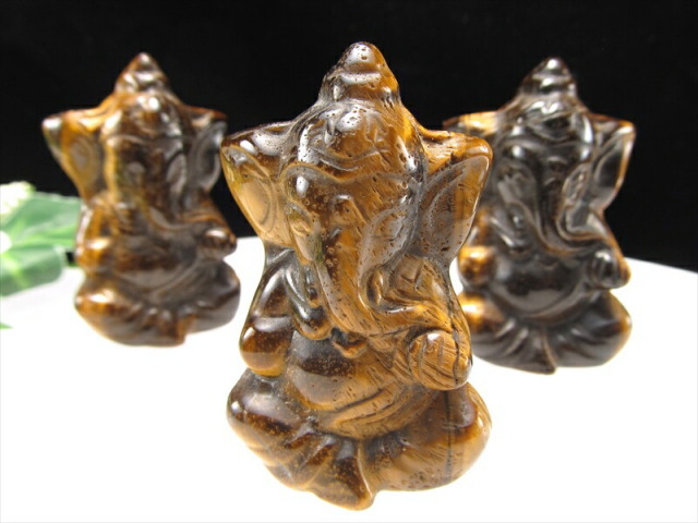 タイガーアイ ガネーシャ 彫刻置物 1個売り 重さ約35g-50g 繊細な天然石彫刻置物 金運を呼び込む 風水やインテリアに パワーストーン 天然石