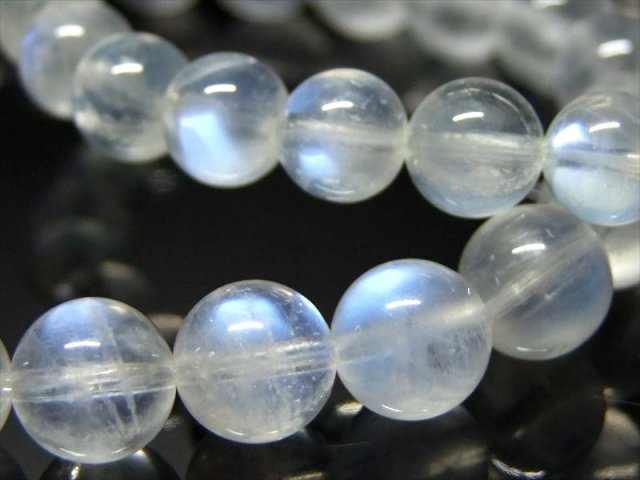 透明タイプ AA+ ブルームーンストーン ブレスレット 約8mm-8.5mm×22珠前後 神秘的なブルーシラー 永遠の愛の象徴 インド産