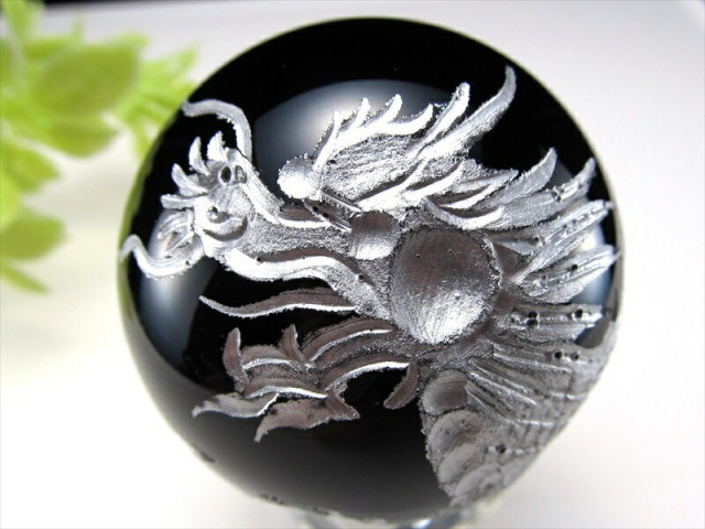 店頭展示中 大吉開運 五本爪龍神彫り 秀逸な繊細彫刻 縁起物 五本爪龍彫り オブシディアン 丸玉 サイズ約48mm 重さ151g ドラゴンボール 龍玉 付き