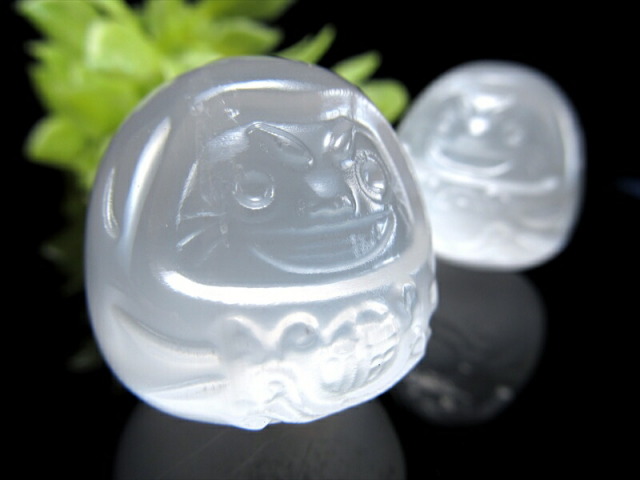 セレナイト (透石膏) だるま 彫刻置物 高さ約28mm 1個売り 天上天下 聖母マリアのガラス インテリアや贈り物に メキシコ産